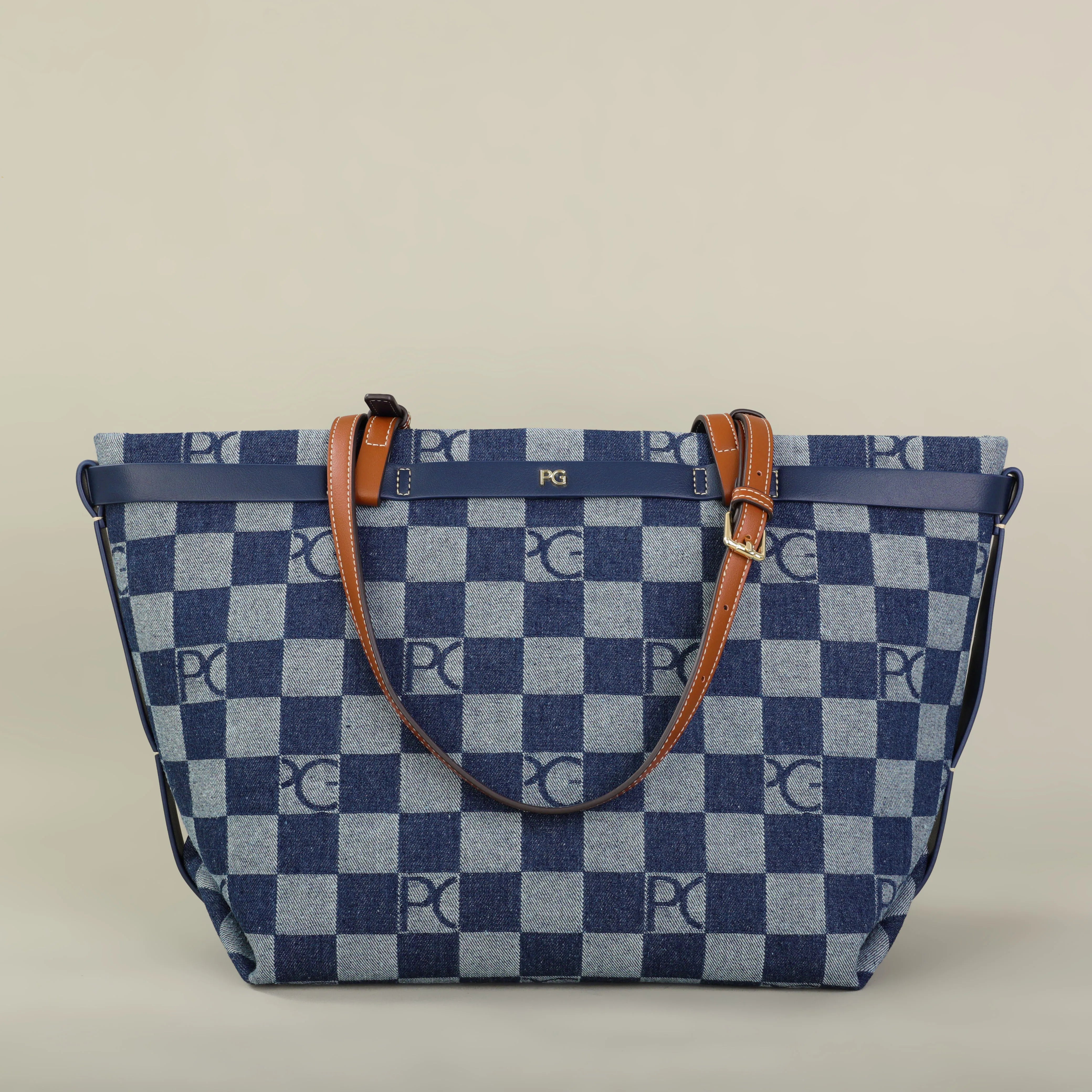 The Amara Shoulder Bag