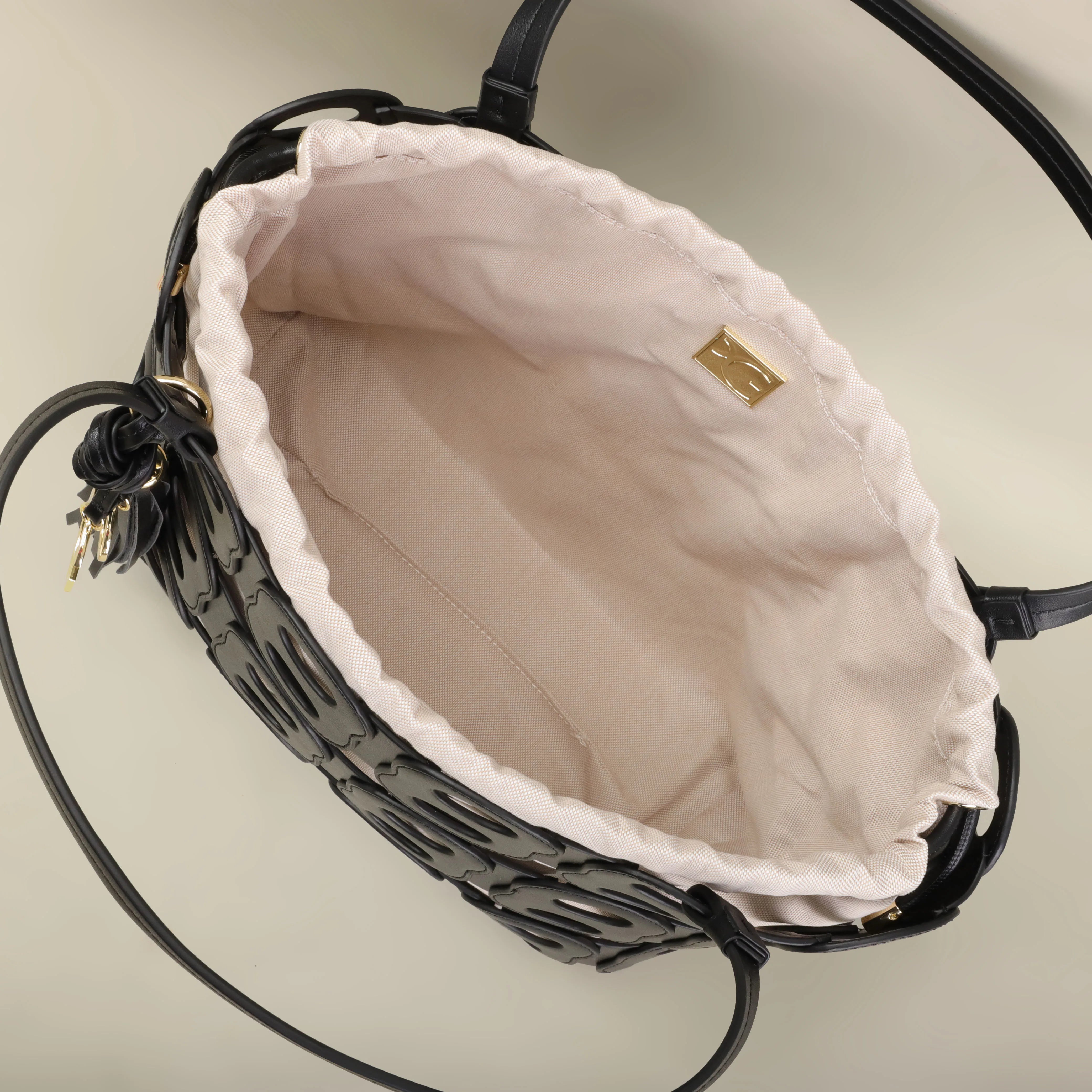 The Elara Shoulder Bag