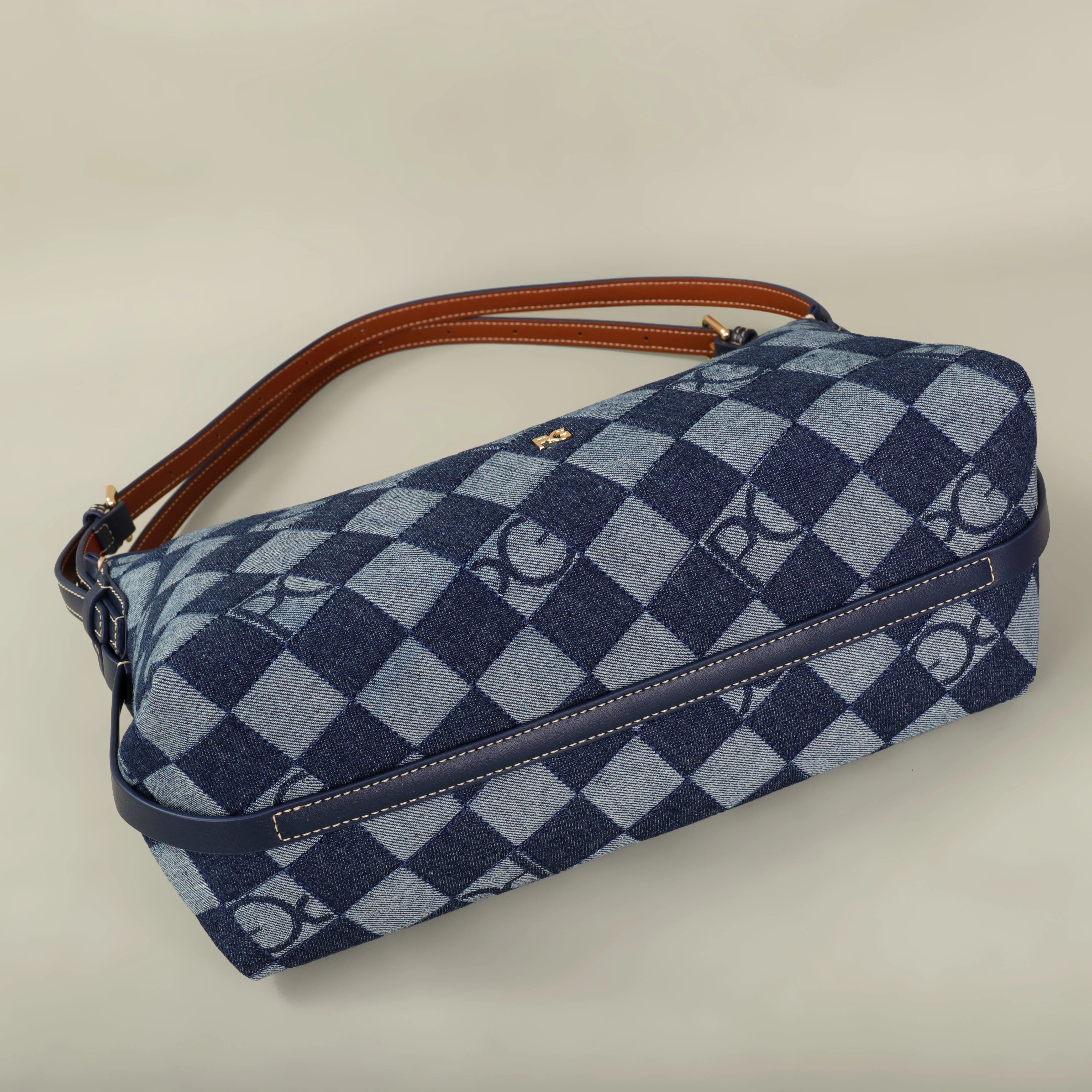 The Selina Crossbody