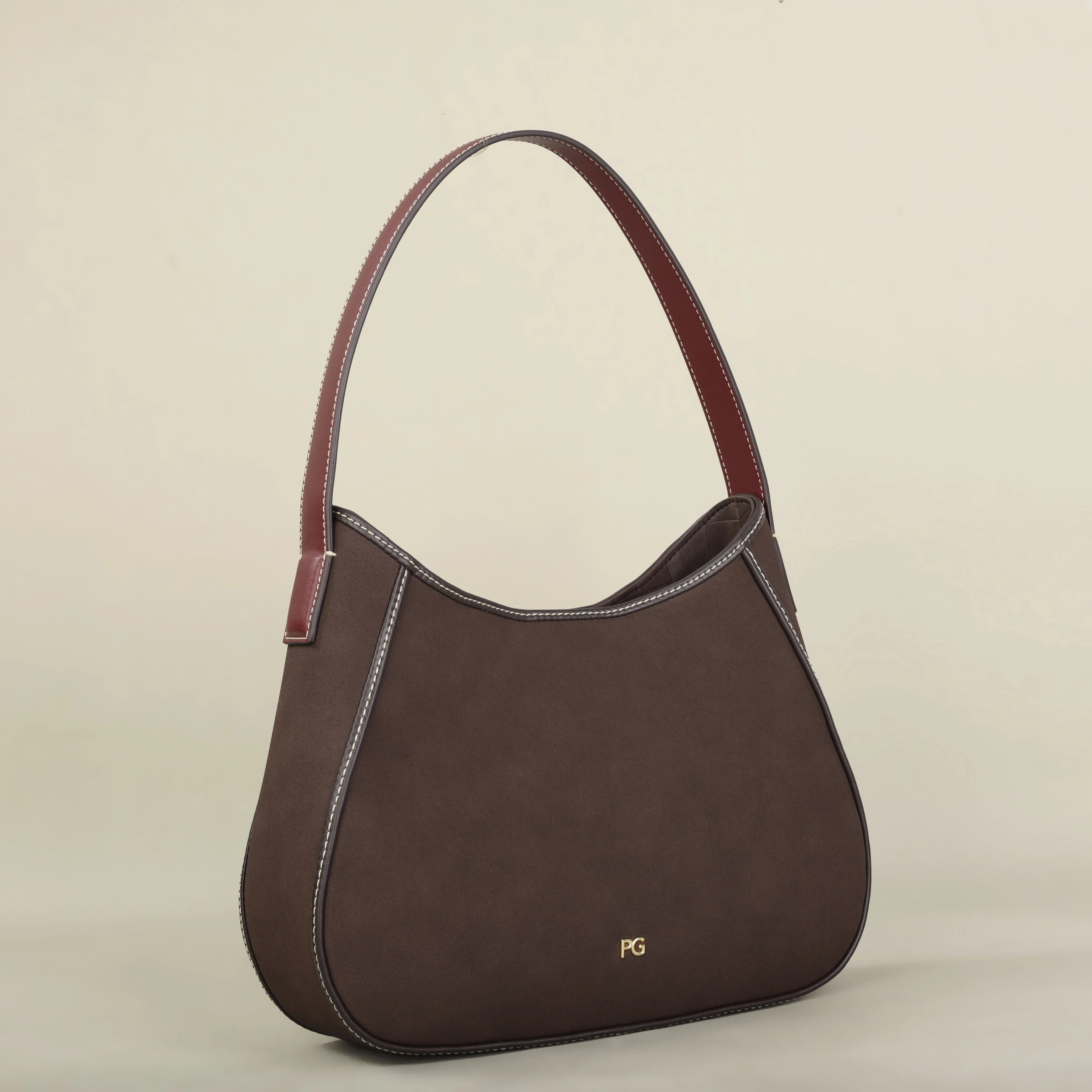 The Evora Crossbody