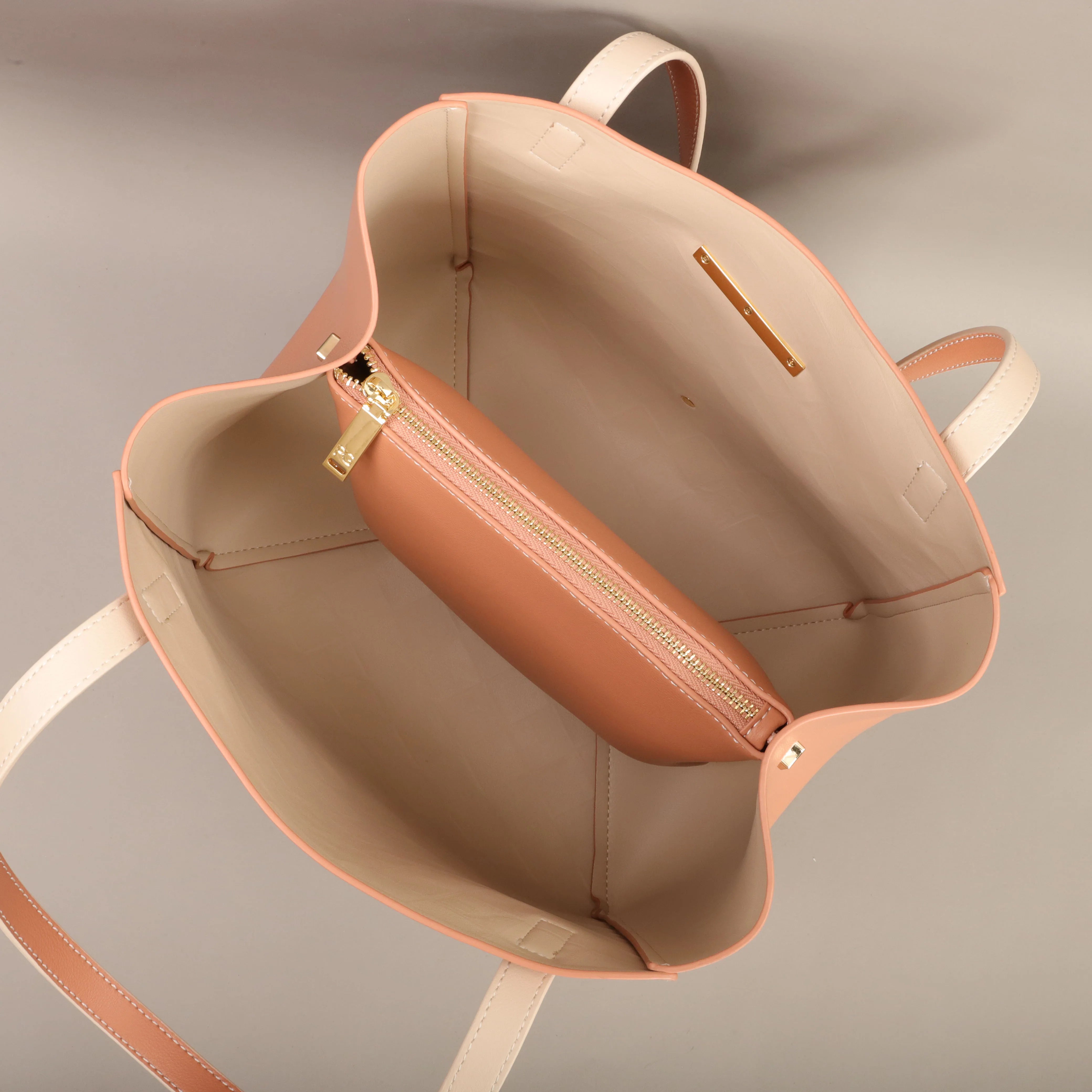 The Aria Shoulder Bag