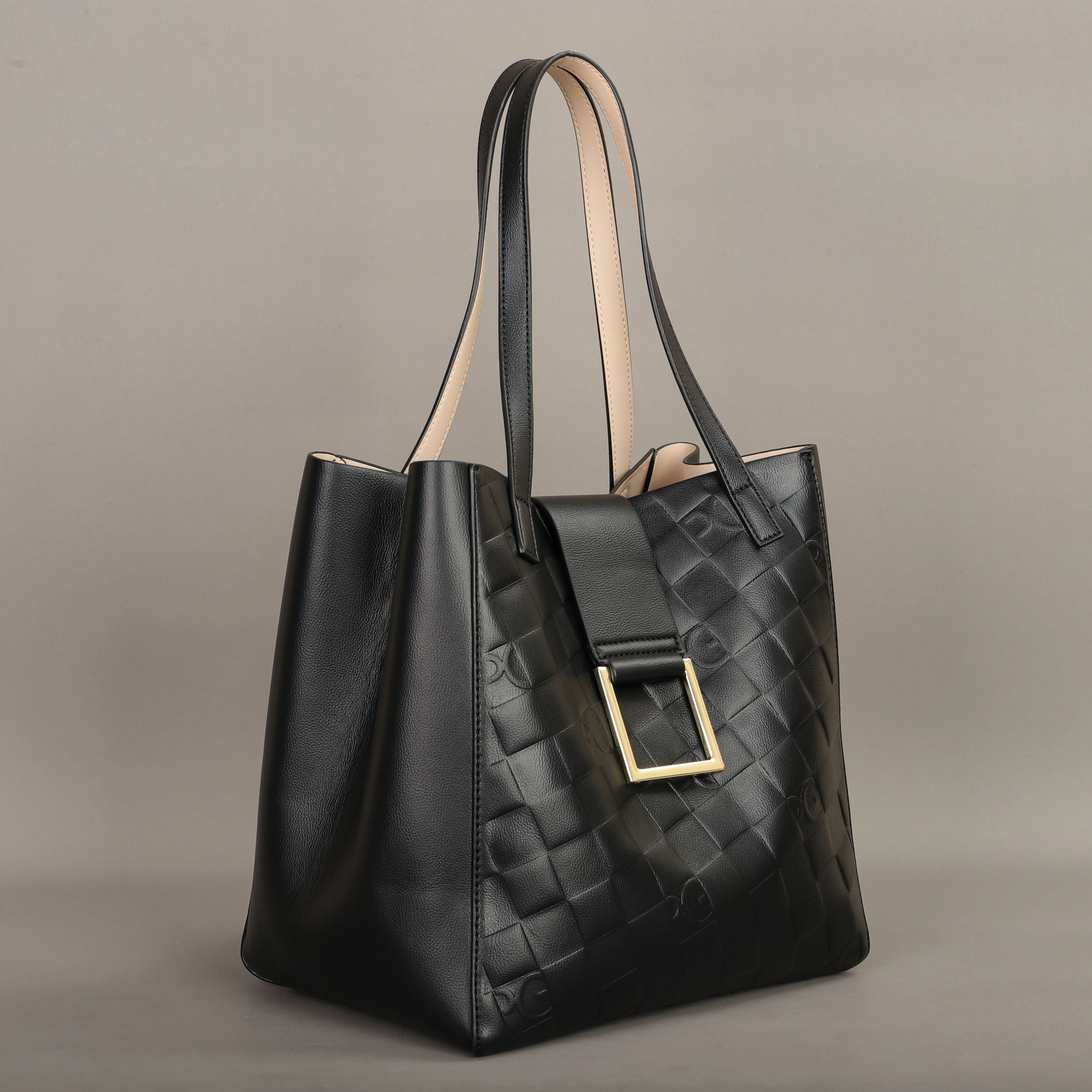 The Aria Shoulder Bag